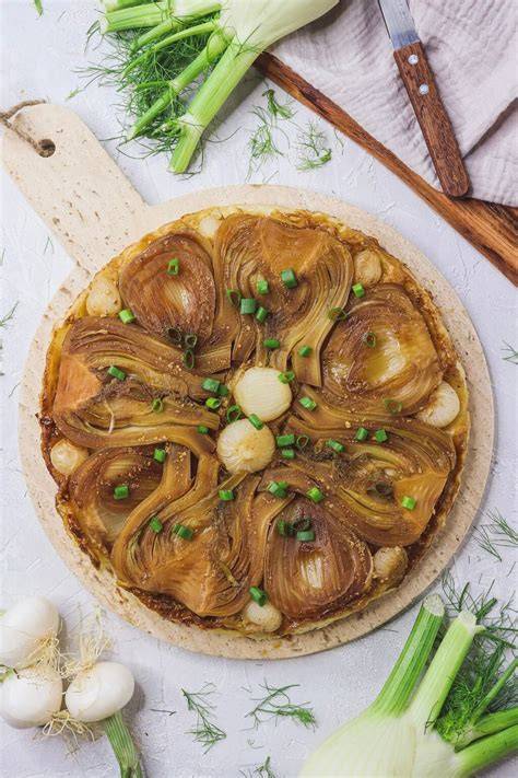 Illustration de tarte tatin au fenouil et ses étapes