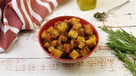 Croûtons dorés à la persillade