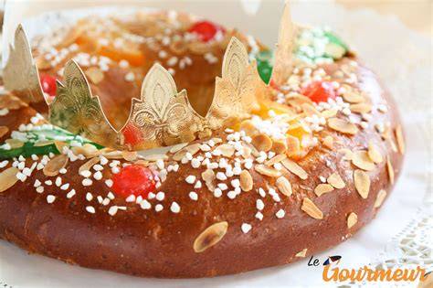 Couronne des rois avec fruits confits et sucre