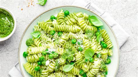 paysage pesto et pâtes génoises