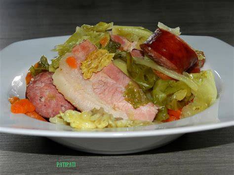 Potée aux choux: ingrédients et étapes répartis