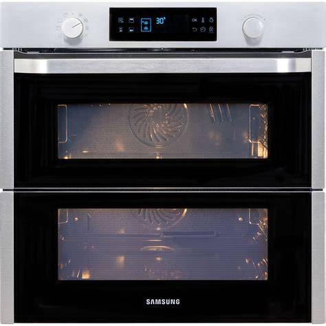 image du four encastrable avec double cavité et porte dual cook