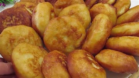 Beignets de pommes de terre dorés et croustillants
