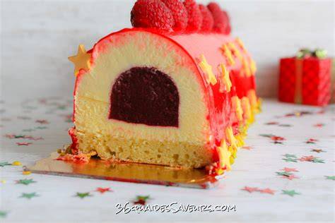 Plan et structure de bûche vanille framboise