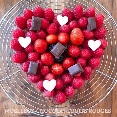 gâteaux individuels coeur chocolat fruits rouges
