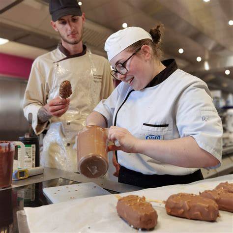 Infographie: Parcours de formation chocolatier confiseur et diplômes