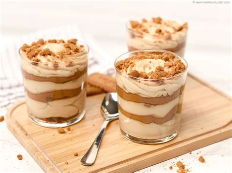 Illustration montrant les couches de tiramisu pommes-spéculoos dans des verrines