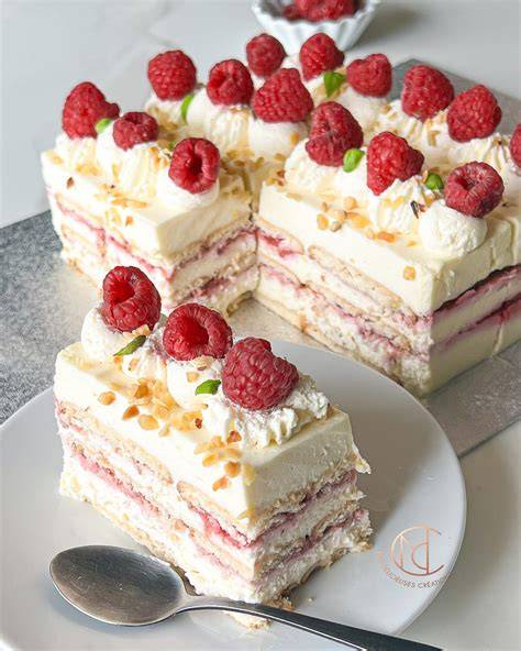 Gâteau framboises mascarpone génoise vue générale