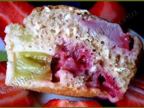 Muffins fraise rhubarbe coulissant infusion