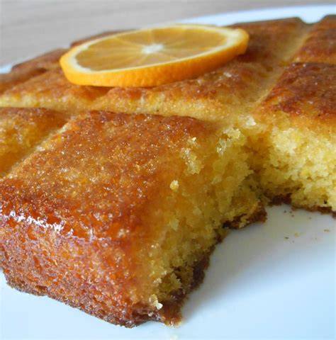 Moelleux à l’orange nappé de jus sucré pour dessert