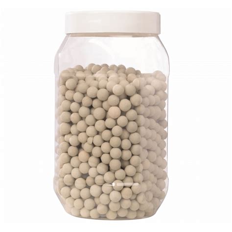 Une variété de billes de cuisson en céramique de différentes tailles et formes