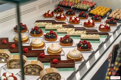 Stand de pâtisserie élaboré