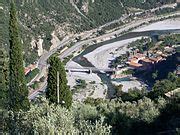 Vue panoramique de la Route Nationale 202 dans les Alpes-Maritimes