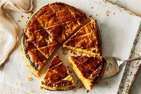 galette des rois garnie de frangipane