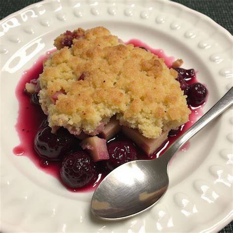 Garniture crumble aux mûres et texture