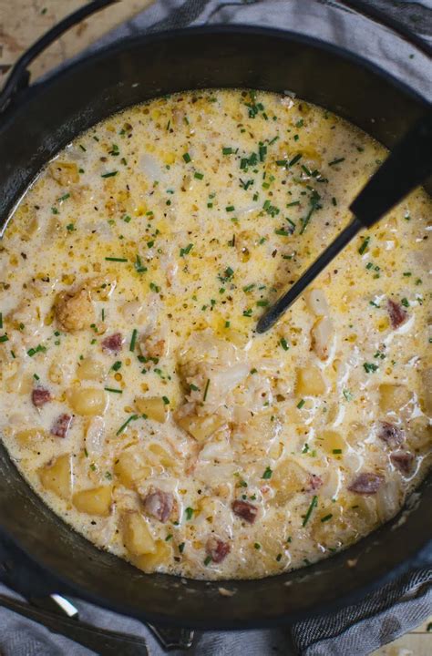 Bol de chaudrée de chou-fleur crémeuse