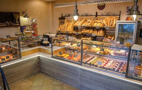 Façade d'une boulangerie-pâtisserie artisanale