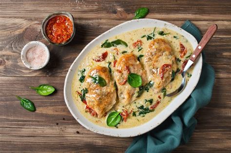 Plat en sauce réconfortant prêt à être réchauffé