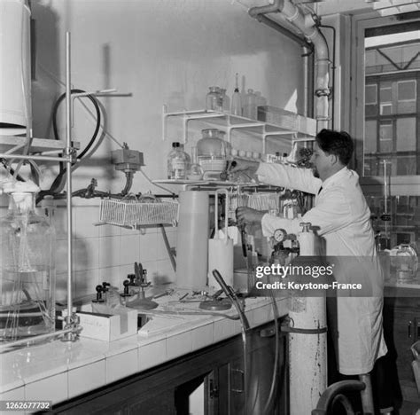 Benjamin Bordas au travail dans son laboratoire