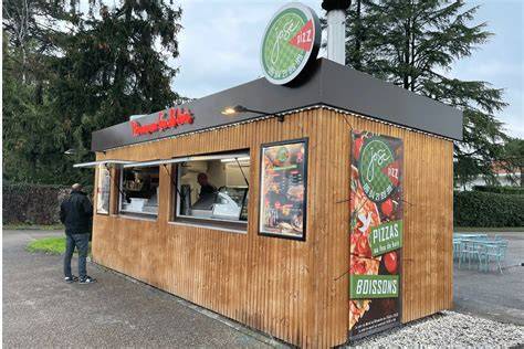 Façade du kiosque à pizza à Beaupréau