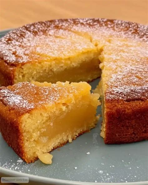 Un gâteau moelleux à la compote de pommes