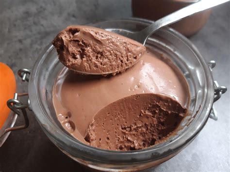 Verrines de dessert au chocolat et tofu soyeux