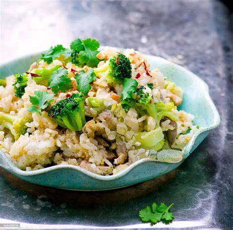 riz blanc japonais et légumes sautés