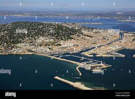 Vue panoramique de Sète avec son port et ses canaux