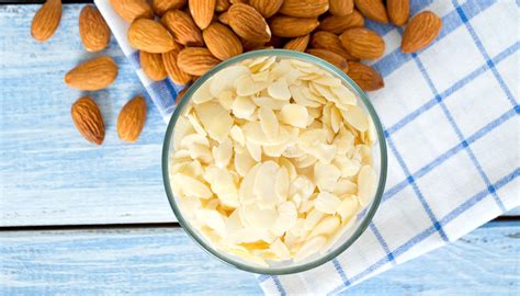 Amandes effilées pour garnir des biscuits
