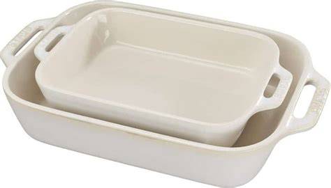 Comparatif: matériaux plats à four (porcelaine, verre, céramique, fonte, inox)