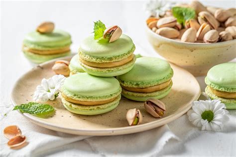 Schéma de montage des macarons pistache