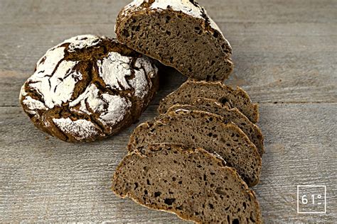Infographie: avantages nutritionnels du pain méteil et comparaison avec pain de campagne