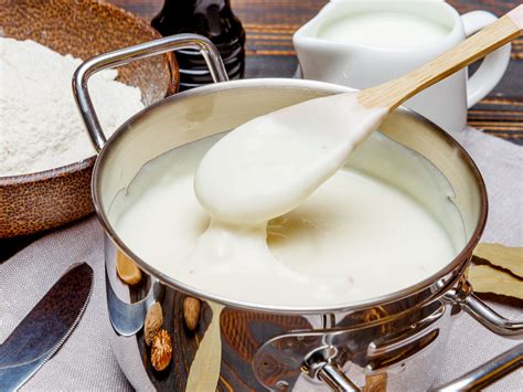 Préparation de la sauce béchamel