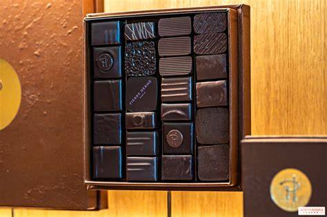 Carte des saveurs de Pierre Hermé: associations cassis et chocolat