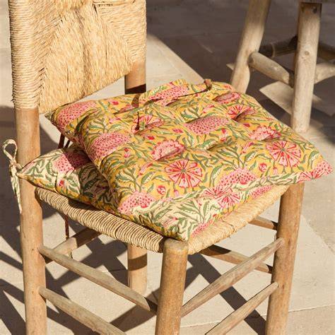 collection de galettes de chaise motifs colorés