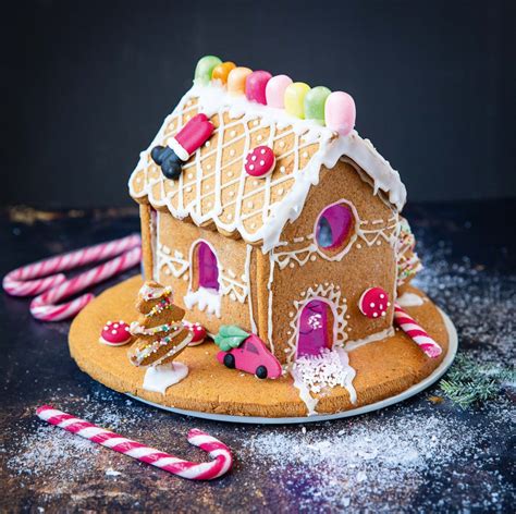 Maison en pain d'épices décorée