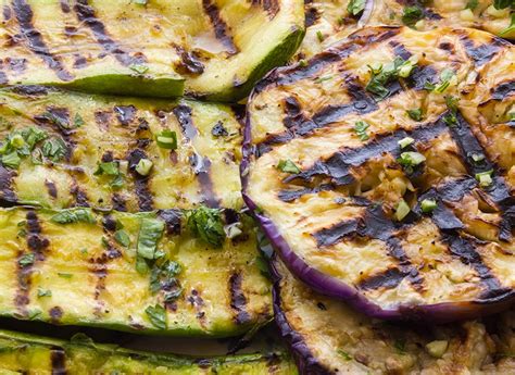 Tranches d'aubergines et de courgettes poêlées