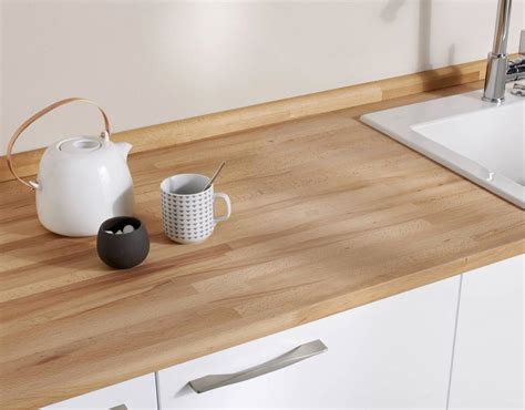 Plan de travail de cuisine finition mate impeccable