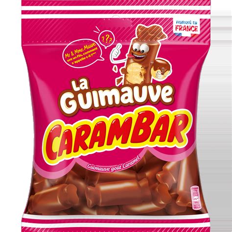 Décoration gourmande au chocolat, guimauve et macarons Carambar
