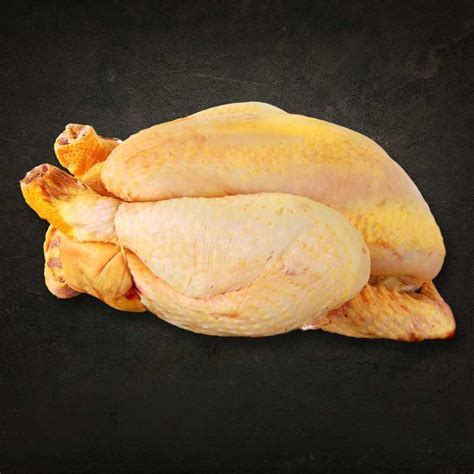 Chapon entier prêt à cuire
