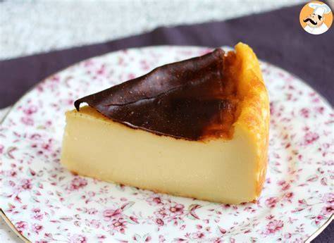 Infographie: étapes clés de la préparation du flan cocoté et coulis de fraises