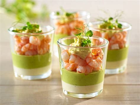 Ensemble de deux verrines décorées avec des pois et un nœud Minnie