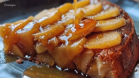 Gâteau aux pommes avec du caramel
