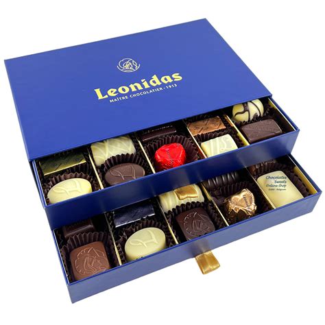 Une boîte de pralines Leonidas joliment emballée