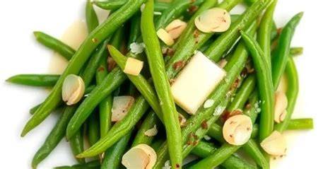 Pois verts sautés aux échalotes