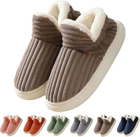 Maison confortable avec cheminée et chaussons douillets