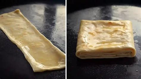 Pâte à msemen étalée en carré