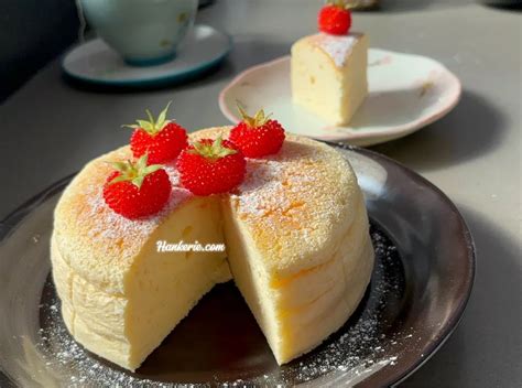 Cheesecake japonais soufflé légèrement tremblotant