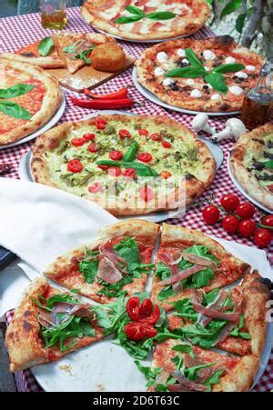 Une sélection de pizzas appétissantes