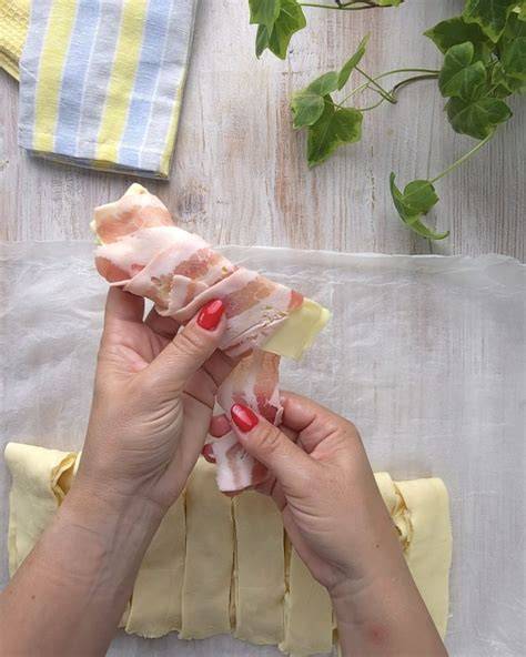 Schéma montrant l’assemblage des torsades avec lard et pâte